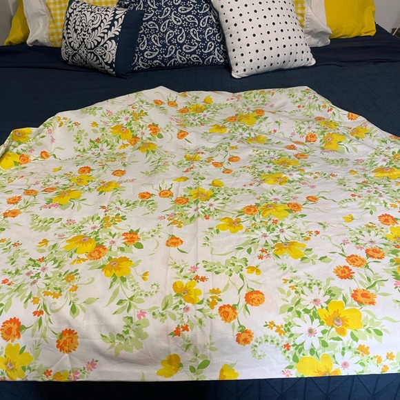 Vintage Bed Sheets (twin) - Picture 3 of 7